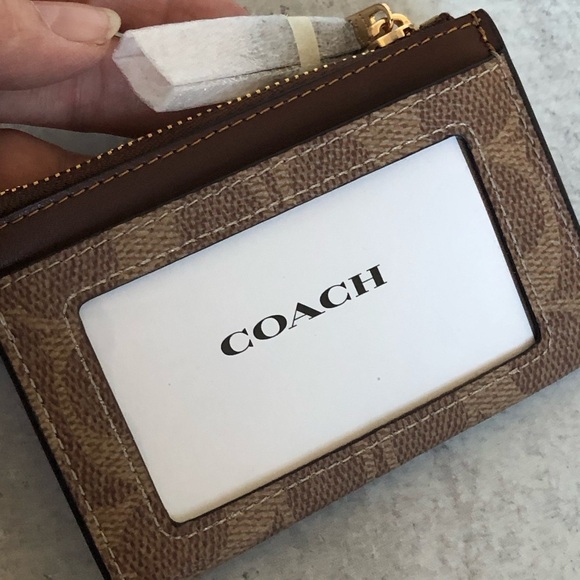 Coach Signature Mini Skinny Key ID Card Case Sand Taupe Gold Coach Logo - Picture 3 of 7